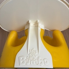 最終値下げ　【テーブル付】BUMBO 黄色　イエロー　ベビーチェアの画像