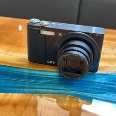 リコー　RICOH CX3 中古良品、付属品一式有り　【現地渡し限定】
