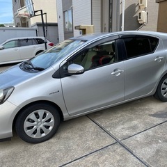 アクア　2012年　74000km