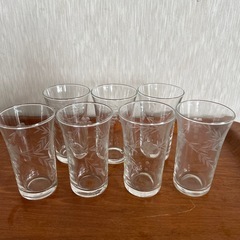 葡萄のハンドカットグラス 7個セットの画像