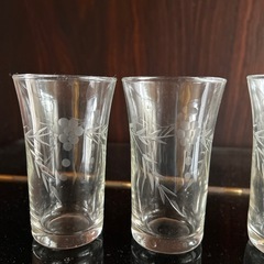 葡萄のハンドカットグラス 7個セットの画像