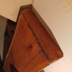 大きい木の板（式台）の画像