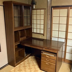 高級木製机　書棚 一体型　イトーキ　一枚板
　
