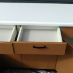 ダイワハウス付属のキッチンボード（ワゴン）の画像