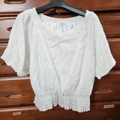 レディース服　トップス