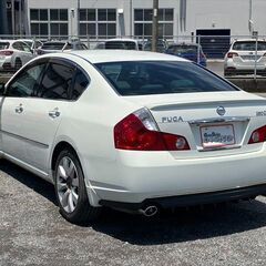 【自社分轄OK】★フーガ　250GTｽﾀｲﾘｯｼｭｼﾙﾊﾞｰﾚｻﾞｰ★ﾎﾜｲﾄﾊﾟｰﾙ★純正DVDナビ★Bカメラ★ETC★車検2年付きの画像