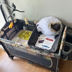 折りたたみベビーベッド