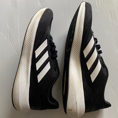 アディダス　28.5cm スニーカーの画像