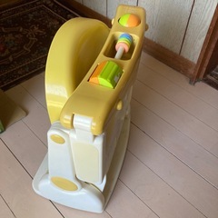 子ども用折りたたみいすの画像