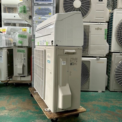 2018年製　富士通エアコン　10〜12畳用　100V