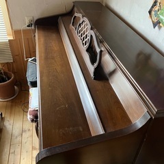 アップライトピアノの画像