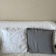 (ZARAHOME)クッション2つ