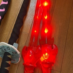 剣のおもちゃ4本の画像