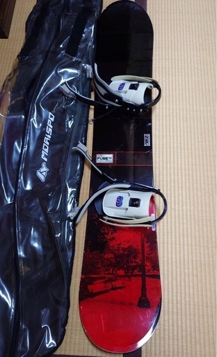 【引取限定】スノーボード板&スノーボードブーツ　ケース&工具付き