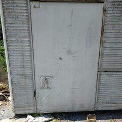 コンテナ 約20ft  貨物 事務所 収納 高さ2350cm×横幅2170cm×奥行6400㎝の画像