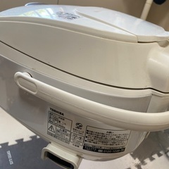 TOSHIBA 炊飯器の画像