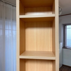 スリムな本棚の画像