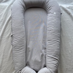 【美品】ドッカトット デラックス  0〜8ヶ月用 ベビーベッド  DockATot Deluxe + 0-8months  専用ケース付きの画像