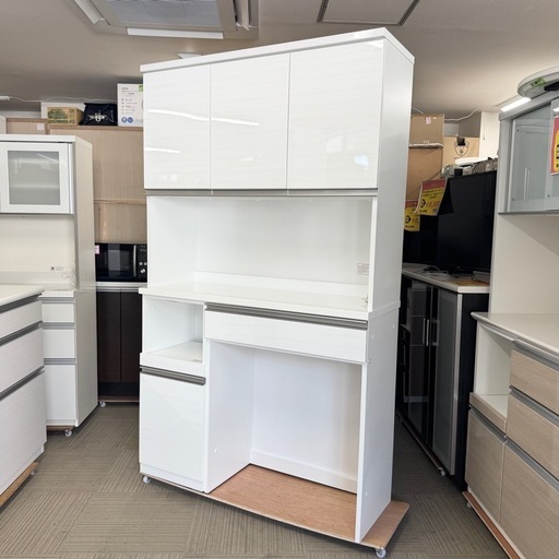 【超美品‼️】定価104,000円♪ ニトリ 120cm幅キッチンボード 食器棚 収納家具 艶あり木目調ホワイト♪