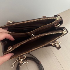 ほぼ新品coach ショルダーバッグの画像