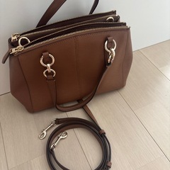 ほぼ新品coach ショルダーバッグの画像