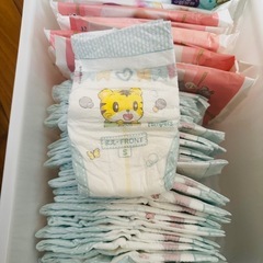 パンパースS 4-8kg 30枚　おまけ付き
