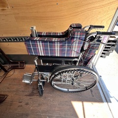 普通型　車イス　自軽量