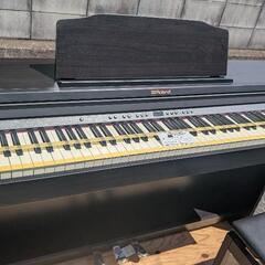 送料込み 音・機能のROLAND 電子ピアノ RP501 17年製 
★ほぼ未使用Level  
大阪販売STORE取扱商品①
★京都南〜福知山
🏯東は→姫路〜大阪〜福知山
🍑西は→姫路〜鳥取市〜兵庫〜岡山まで配達無料 ★ジモティーが一番安い！
★ジモティーは設置までお手伝い
【簡単設置】の画像
