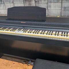 送料込み 音・機能のROLAND 電子ピアノ RP501 17年...
