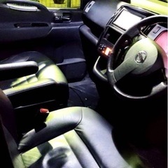 日産 セレナの画像