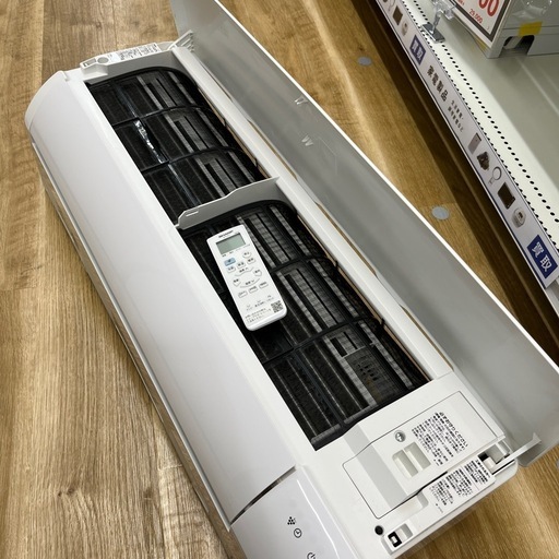 SHARP（シャープ） 2.2kw おもに6畳 ルームエアコンのご紹介です。