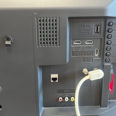 SHARP 液晶カラーテレビ 32V　AQUOS リモコン付きの画像