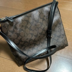 coachショルダーバッグの画像