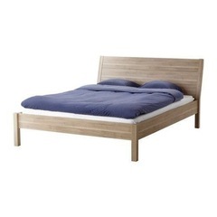 IKEA ダブルベッド