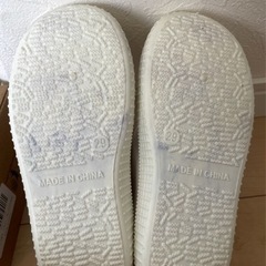 園児向け上履き　ホワイト　サイズ28（内寸17.4cm)の画像