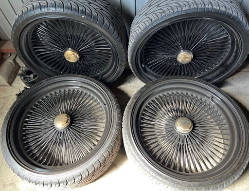 ワイヤーホイール 22インチ　150本スポーク