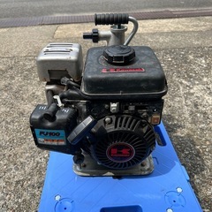 早いもの勝ち！ kawasaki エンジンポンプ  PE-25 FJ100の画像
