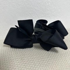 リボン バレッタ 黒 ヘアアクセサリー【新品未使用】の画像