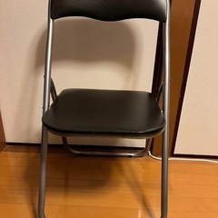 折り畳み椅子(引き渡し予定)の画像