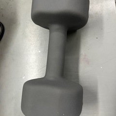 ダンベル8キロの画像