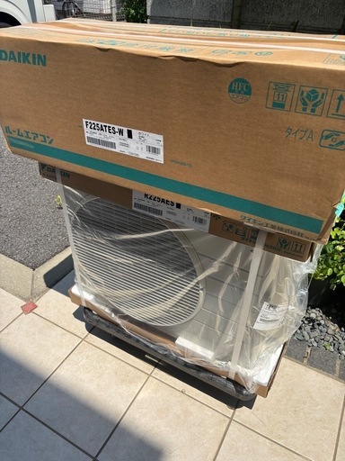 まだまだ暑いですね！！
ダイキン 新品【S225ATESW】 2025年　 標準取付工事付き6畳