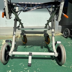 0391 TacaoF コンパクト 折りたたみ 介助車の画像