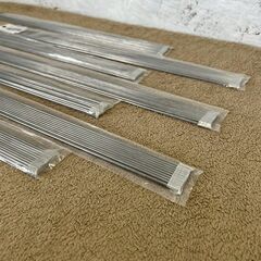 【新品未使用】18-8 ステンレス製 丸型 魚串 20本入り×7セット まとめ売り まとめ 飲食事業者向け 2.5φ×420mm 店舗用品 串焼き ② A0015の画像