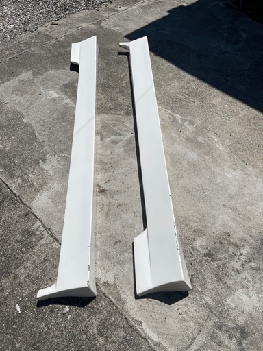 R34 4ドア用　ユーラスタイプ　サイドステップ　サイドスカート