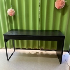 作業デスク
