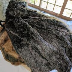 リアルファー 毛皮コート　古着　服 生地 素材　破れありの画像