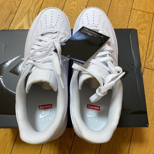 新品supremeエアフォース1 白 27cm 【公式通販】