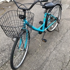 防犯登録解除済み 6段切り替え　26インチ 鍵付き　ライト付き　自転車の画像