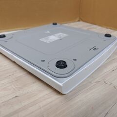 美品　未使用品　2025年製　タニタ 体重計 体組成計 ヘルスメーター BC-705N【体脂肪率/内臓脂肪レベル/筋肉量/基礎代謝量/体内年齢/BMI/日本製/乗るピタ】の画像