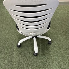 デスクチェアーの画像